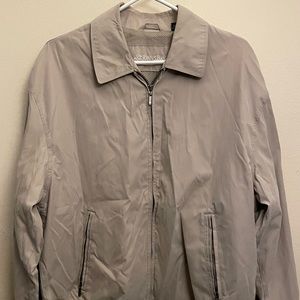 Beige/khaki jacket with inside and outside pockets